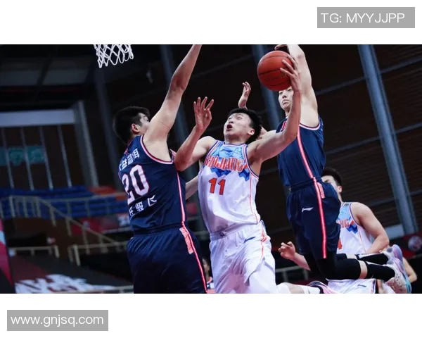 广东宏远与新疆篮球对决精彩回顾及最终比分分析