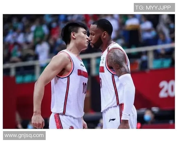 中国篮球明星杜峰的辉煌历程与对篮球事业的贡献分析 中国篮球明星杜峰的辉煌历程与对篮球事业的贡献分析